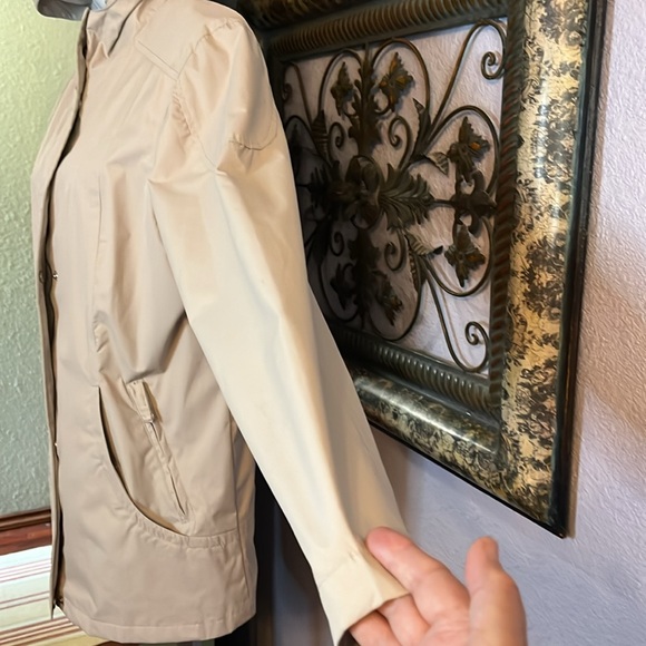 EUCRadiance Free Country Winter / Rain jacket- tan / hood Sz M - Picture 6 of 14